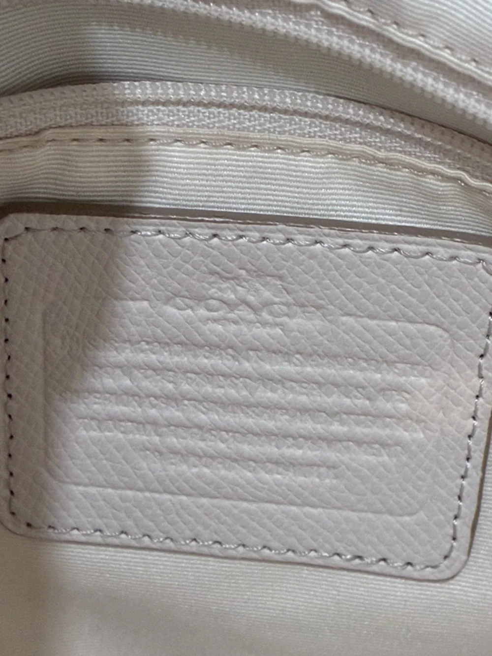 Coach - F34663 COACH LEATHER MINETTA CROSSBODY - IN CREAM